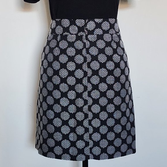LOFT Black & White Patterned Woven A-Line Mini Skirt - Picture 3 of 6